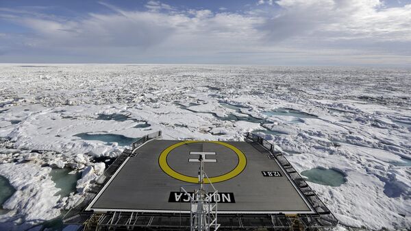 Finnish icebreaker MSV Nordica sails through sea ice floating on the Victoria Strait along the Northwest Passage in the Canadian Arctic Archipelago. File photo. - Sputnik International