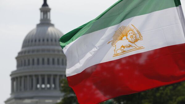 An Iranian flag is seen in front of the US Capitol on July 11, 2009. - Sputnik International