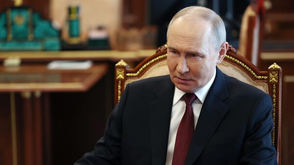 Vladimir Putin declares Easter truce - Sputnik International