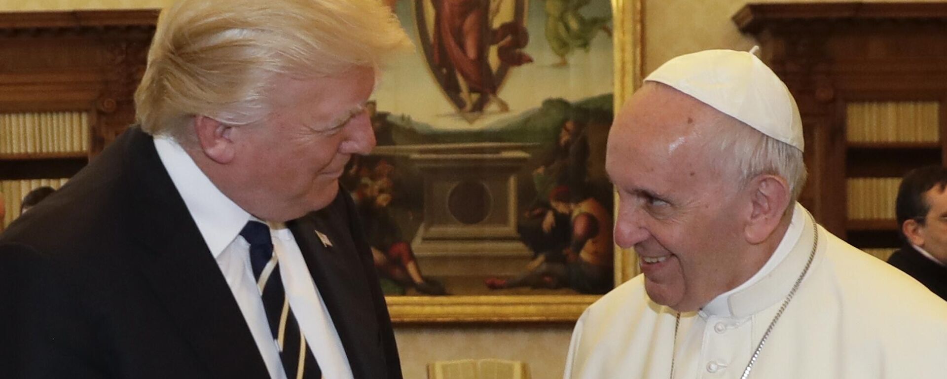 In this May 24, 2017, file photo. US President Donald Trump stands with Pope Francis during a meeting at the Vatican. Some evangelical supporters of Trump are seeking a meeting with Pope Francis over a recent critical article in a Vatican-approved journal - Sputnik International, 1920, 22.04.2025