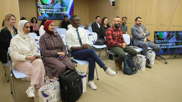 SputnikPro: lectures for representatives of foreign media within the framework of the InteRussia OIC program - Sputnik International