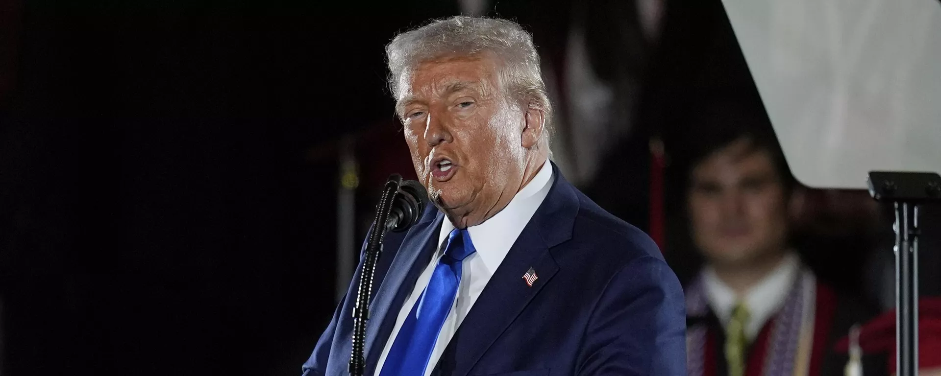 President Donald Trump gives a commencement address at the University of Alabama, Thursday, May 1, 2025, in Tuscaloosa, Ala President Donald Trump gives a commencement address at the University of Alabama, Thursday, May 1, 2025, in Tuscaloosa, Ala - Sputnik International, 1920, 27.06.2025
