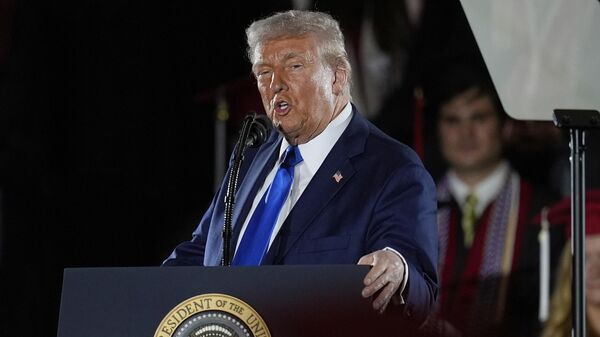 President Donald Trump gives a commencement address at the University of Alabama, Thursday, May 1, 2025, in Tuscaloosa, Ala - Sputnik International