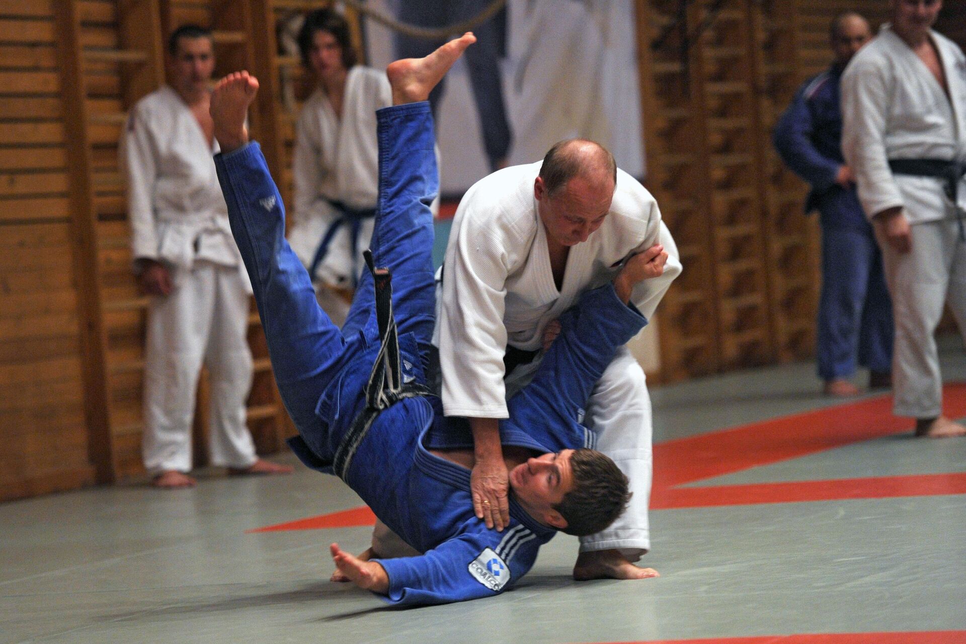 Putin at judo. From the archive of the press service of the President of the Russian Federation. Putin at judo. From the archive of the press service of the President of the Russian Federation. - Sputnik International, 1920, 07.05.2025