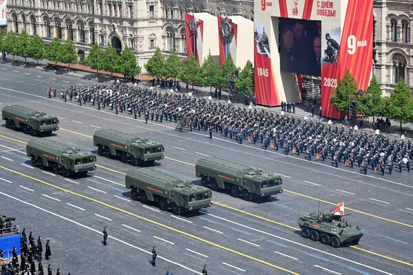 Iskander-M operational-tactical missile systems on Red Square in Moscow during the military parade dedicated to the 80th anniversary of Victory in the Great Patriotic War. - Sputnik International