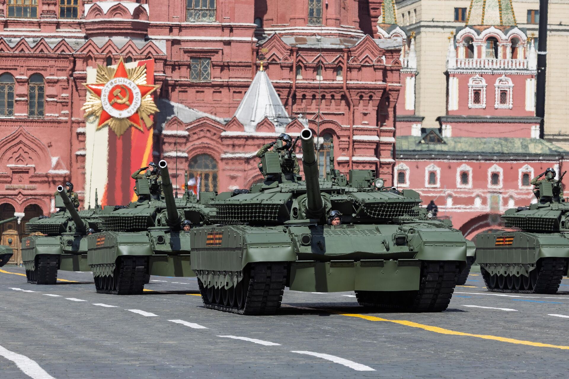 Russian T-90M tank during during Victory Day Parade - Sputnik International, 1920, 09.05.2025