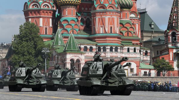 Self-propelled artillery units Msta-S on Red Square in Moscow at the military parade dedicated to the 80th anniversary of Victory in the Great Patriotic War. - Sputnik International