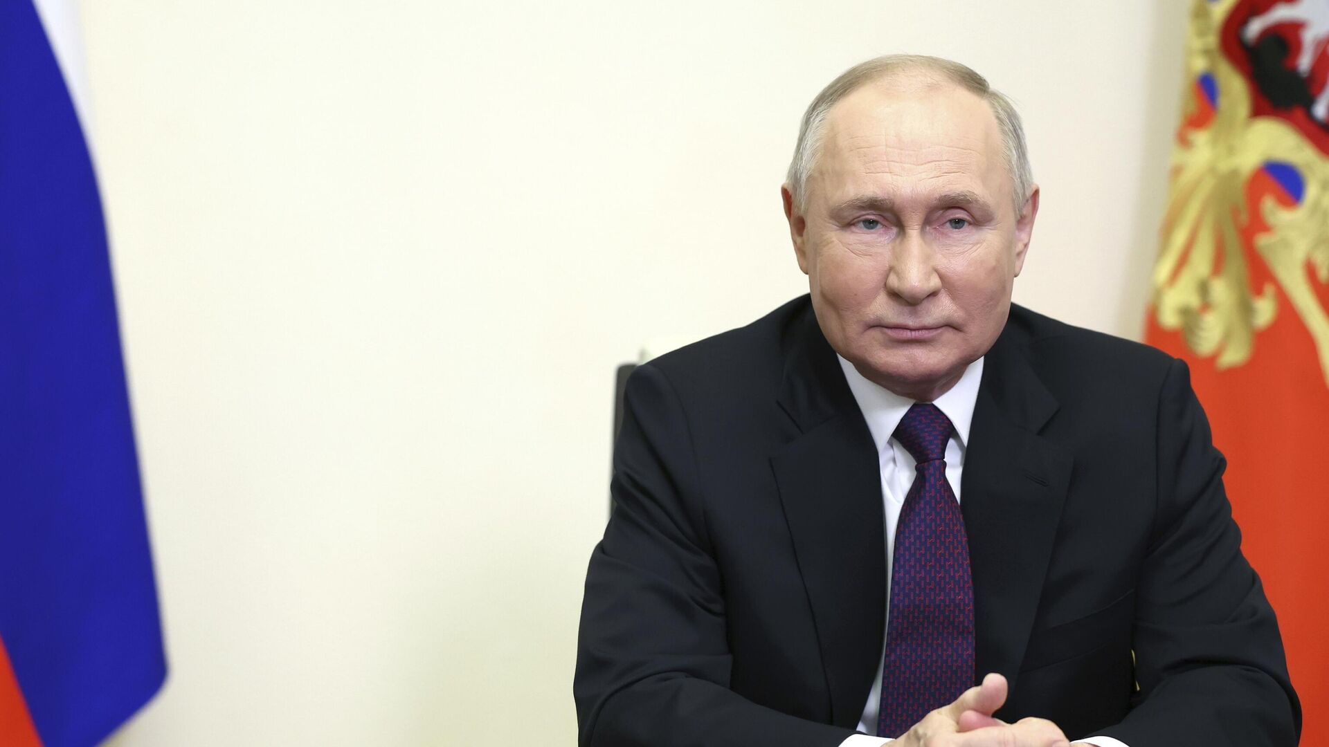 Russian President Vladimir Putin delivers a video address to mark the 31st anniversary of the founding of the National Energy Giant Gazprom at the Novo-Ogaryovo state residence, outside Moscow, Russia, on Saturday, Feb. 17, 2024 Russian President Vladimir Putin delivers a video address to mark the 31st anniversary of the founding of the National Energy Giant Gazprom at the Novo-Ogaryovo state residence, outside Moscow, Russia, on Saturday, Feb. 17, 2024 - Sputnik International, 1920, 10.05.2025