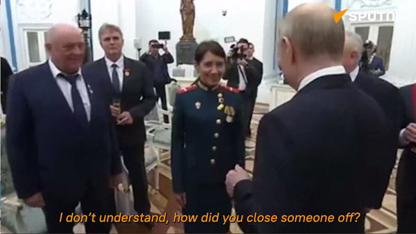 Putin and 1st woman awarded Hero of Russia - Sputnik International