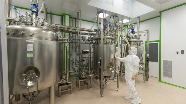 Company in Moscow Technopolis Special Economic Zone Increases Animal Vaccine Production by 43% - Sputnik International