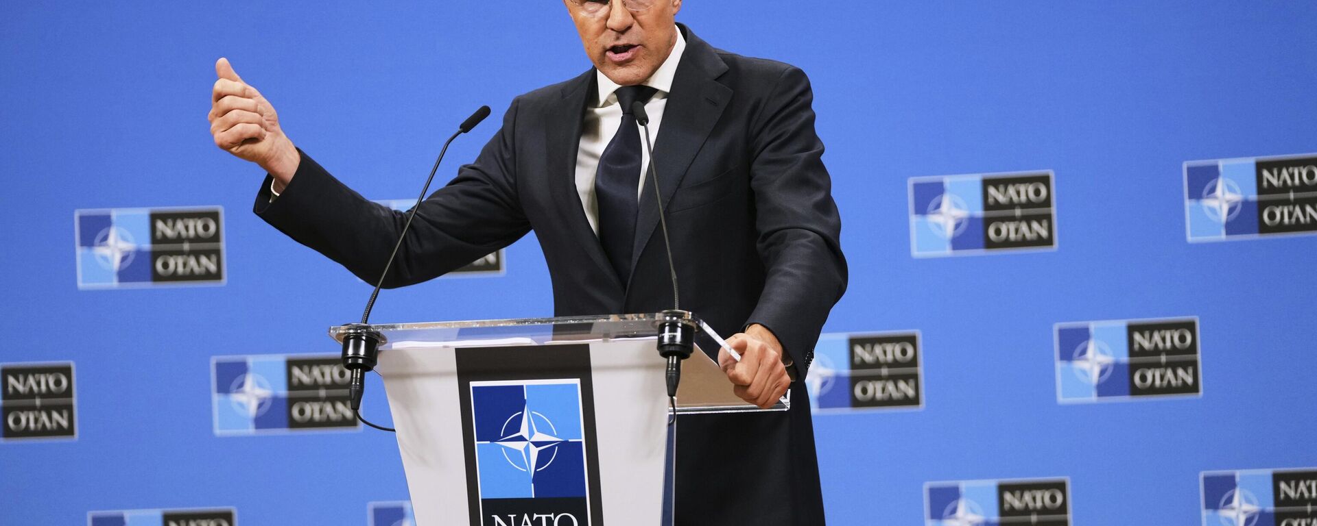 NATO Secretary General Mark Rutte speaks during a media conference prior to a meeting of the Ukraine Defense Contact Group at the NATO headquarters in Brussels, Wednesday, June 4, 2025.  - Sputnik International, 1920, 10.06.2025