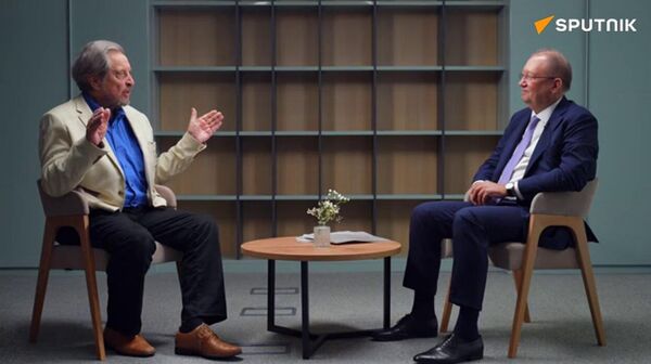 Errol Musk's interview to Sputnik - Sputnik International