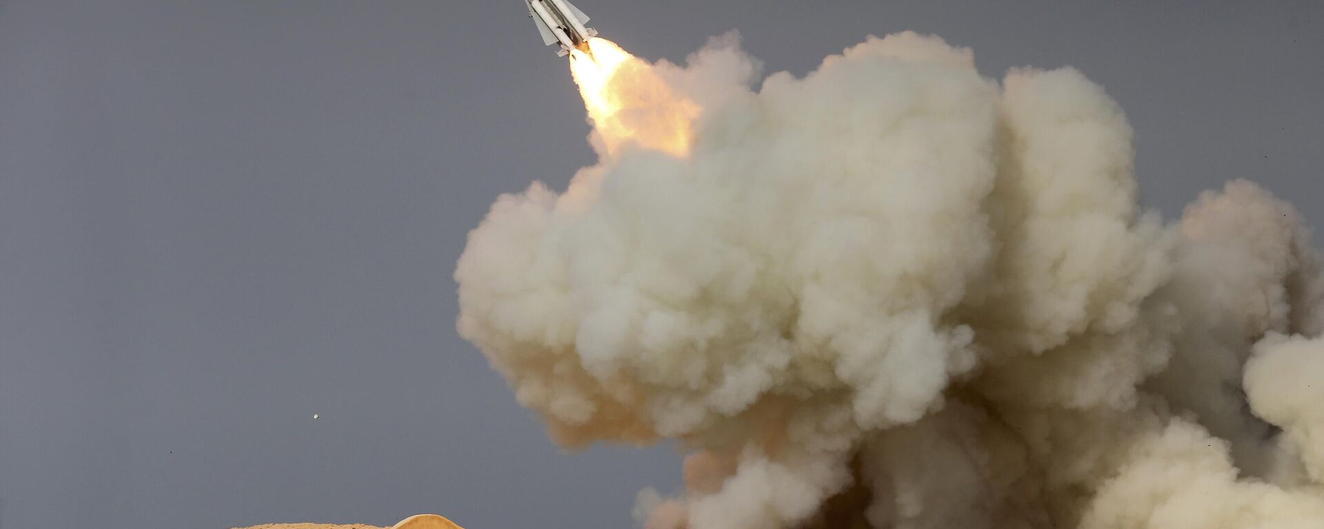 A long-range S-200 missile is fired in a military drill in the port city of Bushehr, on the northern coast of Persian Gulf, Iran.  - Sputnik International, 1920, 12.06.2025