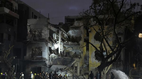 Building in Tel Aviv destroyed by Iranian strike - Sputnik International