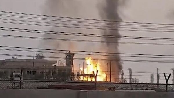 A refinery in Iran's South Pars gas field after it was struck by an Israeli drone in Kangan, in Iran's Bushehr province, Saturday, June 14, 2025.  - Sputnik International