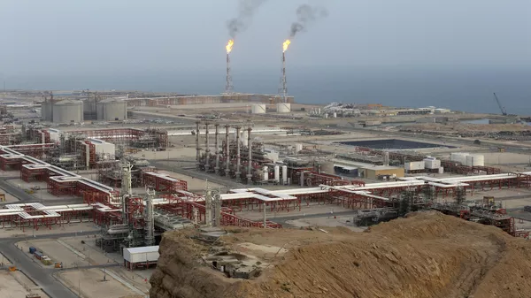 A natural gas refinery is visible at the South Pars gas field on the northern coast of the Persian Gulf, in Asaluyeh, Iran on March 16, 2019.  - Sputnik International