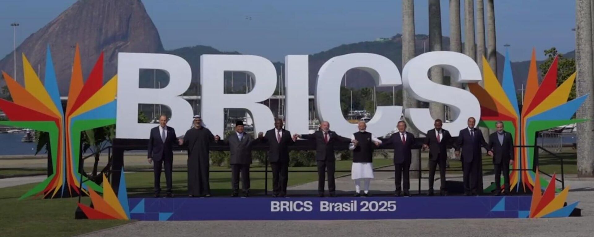 Family photo at BRICS Summit in Rio, July 6, 2025 - Sputnik International, 1920, 07.07.2025