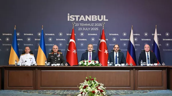 Third Round of Russia-Ukraine Talks Begins in Expanded Format in Istanbul - Sputnik International