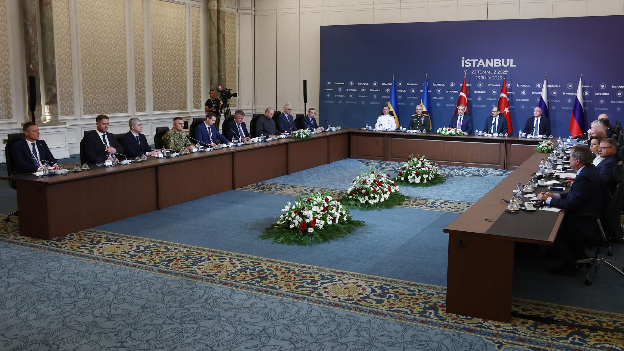 Turkiye Seeks to Resume Russia-Ukraine Negotiations in Istanbul - Government Source