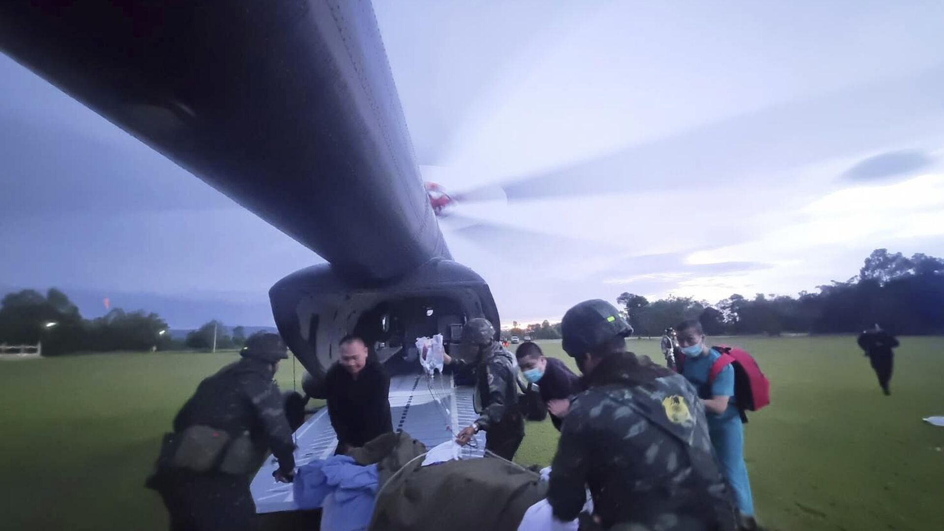 This photo released by the Royal Thai Army, shows an injured Thai soldier who stepped on a land mine being airlifted to a hospital in Ubon Ratchathani province, Thailand, Wednesday, July 23, 2025.  - Sputnik International, 1920, 25.07.2025