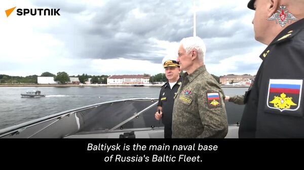 Russian defense minister inspect Baltic Fleet’s combat readiness. - Sputnik International