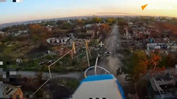 Russian UAV strikes destroy Ukrainian MaxxPro armored vehicles - Sputnik International