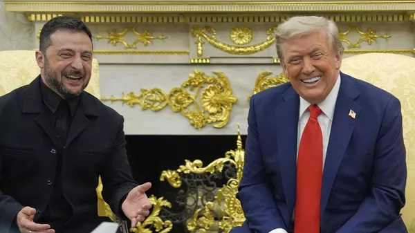 President Donald Trump meets with Ukraine's Volodymyr Zelensky in the Oval Office at the White House, Monday, Aug. 18, 2025, in Washington. - Sputnik International