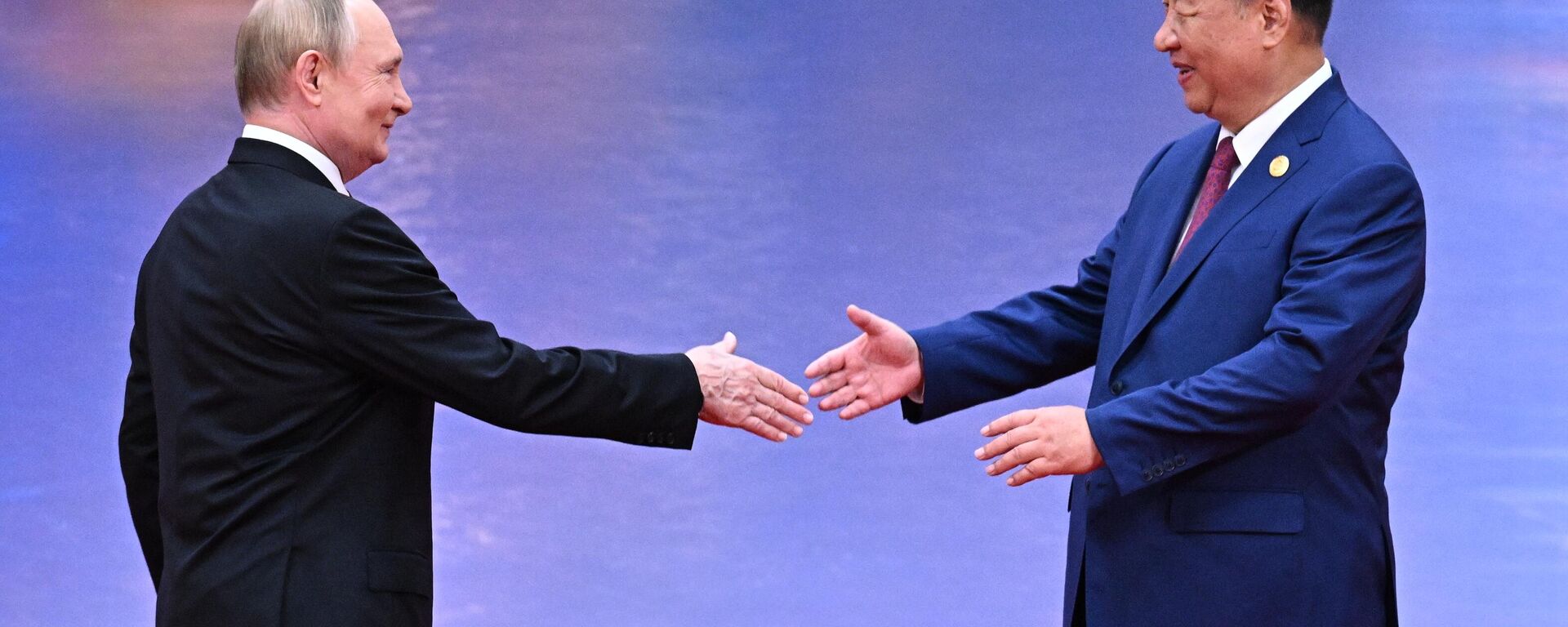 Russian President Vladimir Putin and President of the People's Republic of China Xi Jinping at the welcoming ceremony of the heads of the Shanghai Cooperation Organization (SCO) member states in Tianjin. - Sputnik International, 1920, 01.09.2025