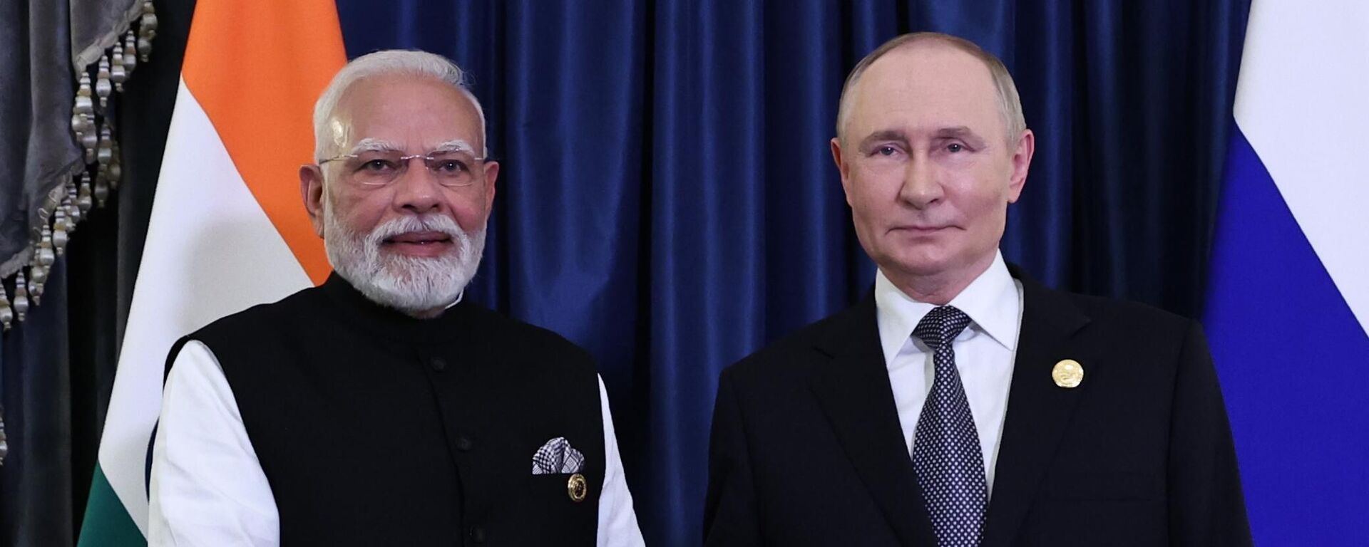 Prime Minister Narendra Modi with Russian President Vladimir Putin Prime Minister Narendra Modi with Russian President Vladimir Putin - Sputnik International, 1920, 01.09.2025