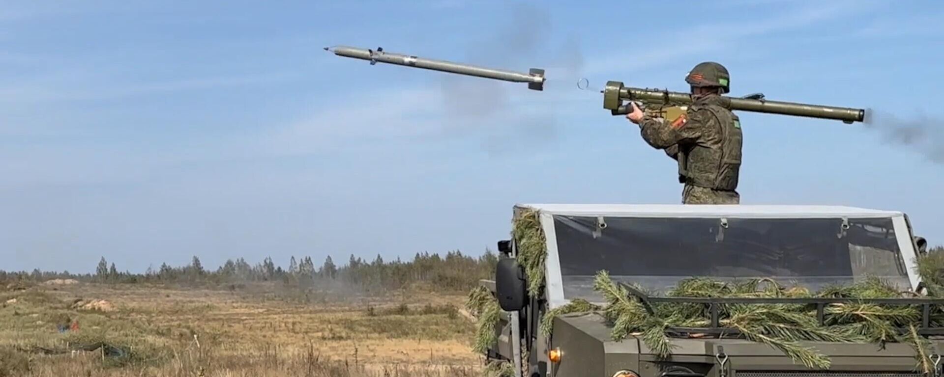 Russian and Belarusian military personnel during the Zapad-2025 joint strategic military drills - Sputnik International, 1920, 24.03.2026