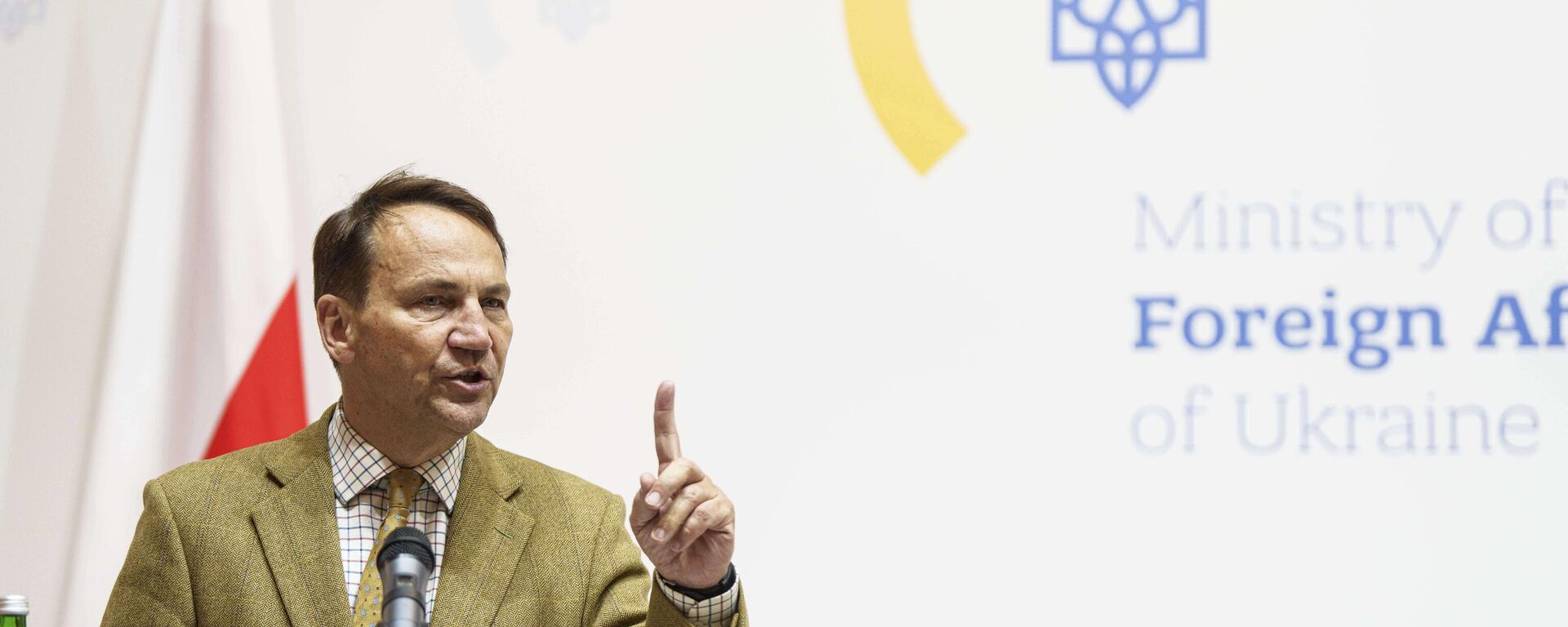 Poland's Foreign Minister Radoslaw Sikorski - Sputnik International, 1920, 15.09.2025