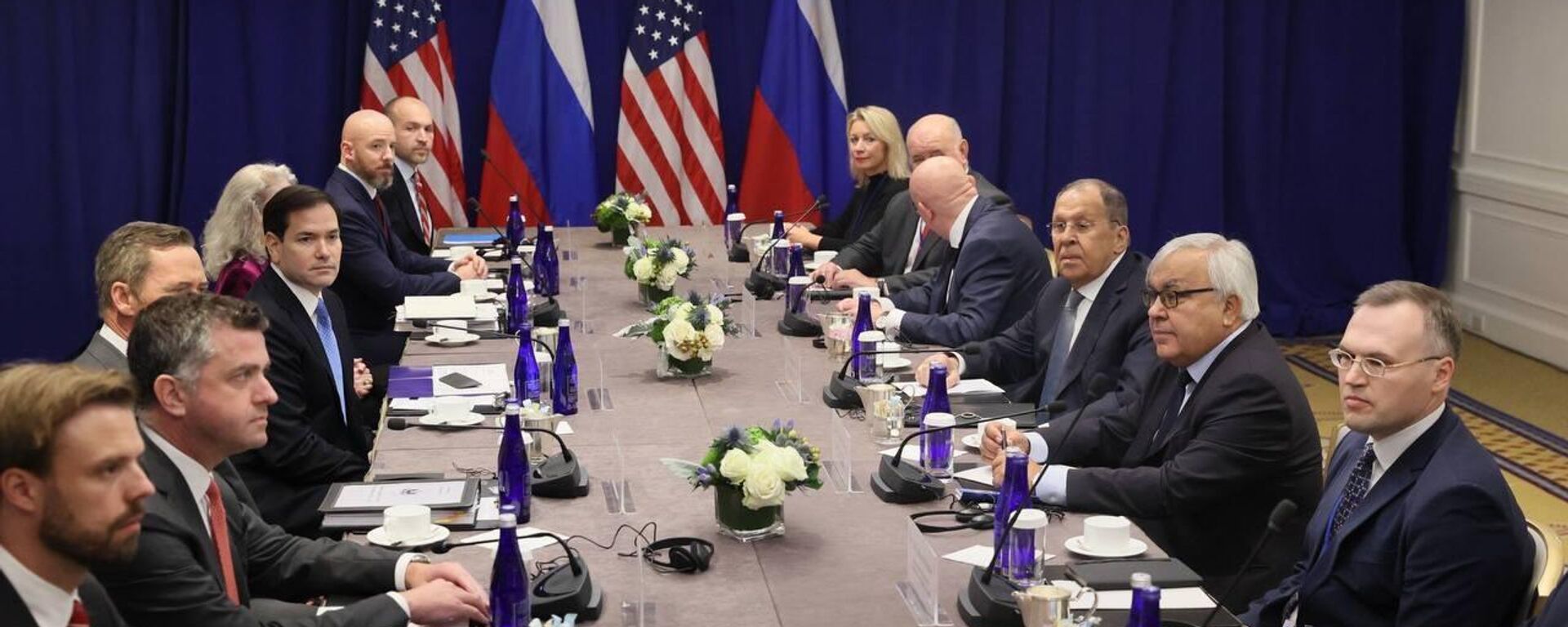 Russian Foreign Minister Sergey Lavrov is holding a meeting with US Secretary of State Marco Rubio in New York at the sidelines of the 80th session of the UN General Assembly - Sputnik International, 1920, 24.09.2025
