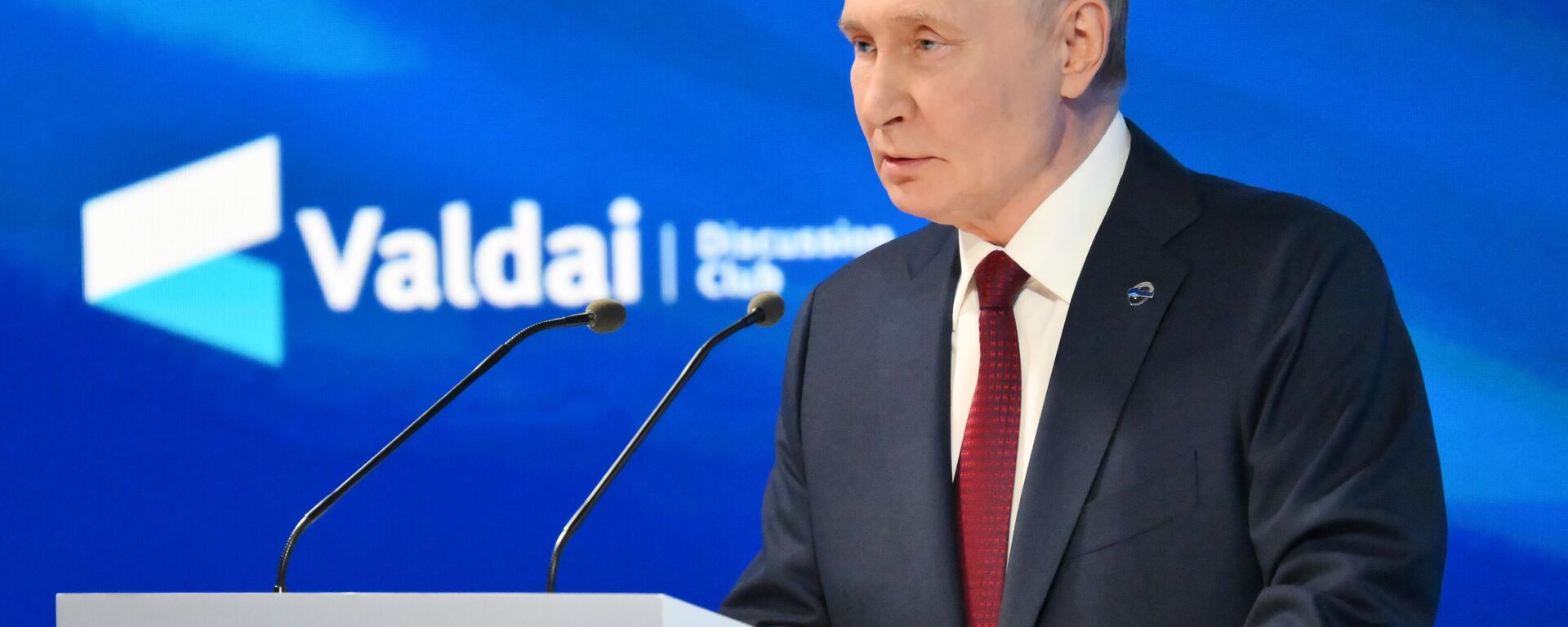 Russian President Vladimir Putin - Sputnik International, 1920, 02.10.2025