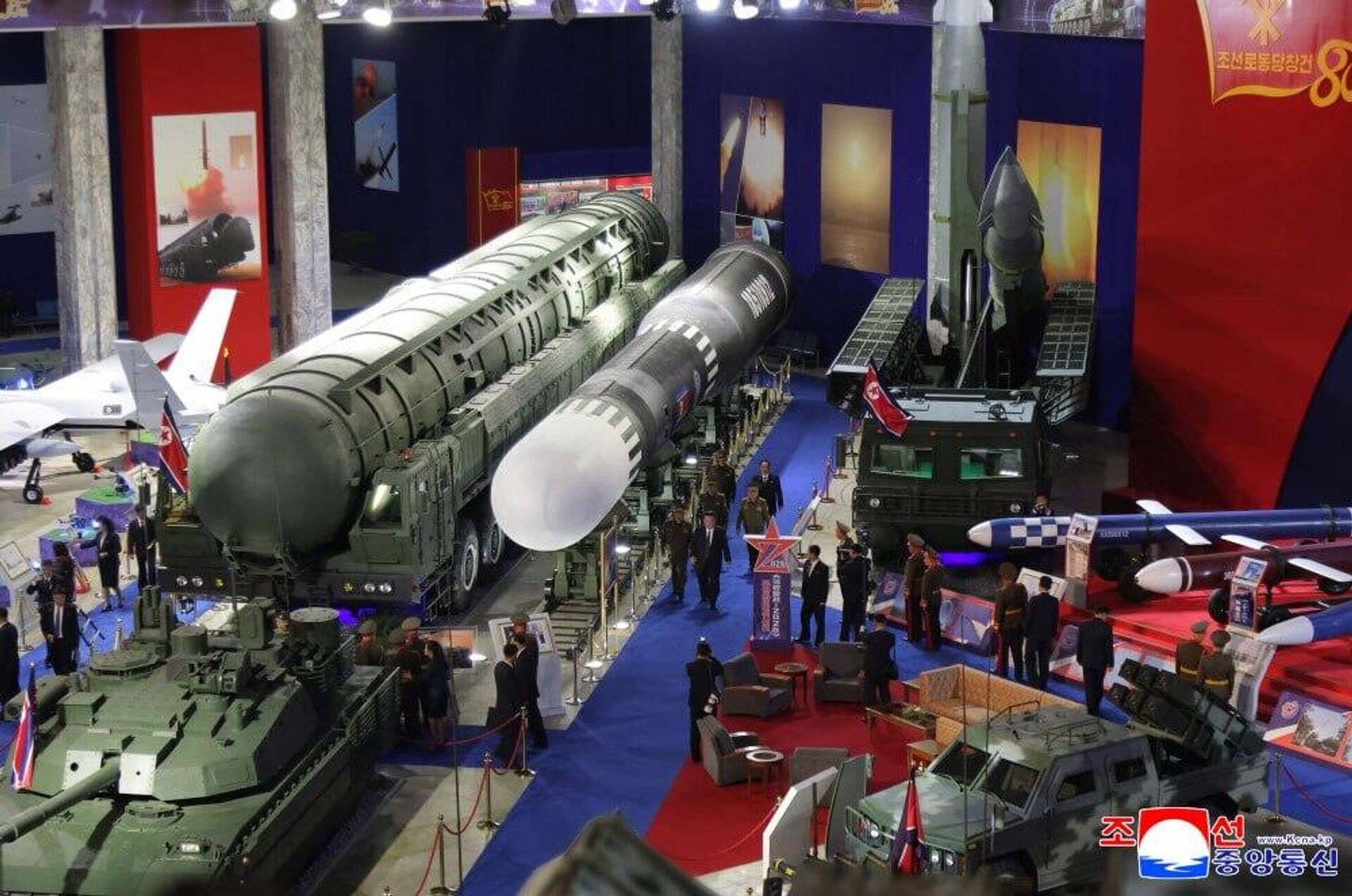 North Korea’s leader Kim Jong-un attends opening of the Military Hardware Exhibition Defiance Development-2025 in Pyongyang. - Sputnik International, 1920, 05.10.2025