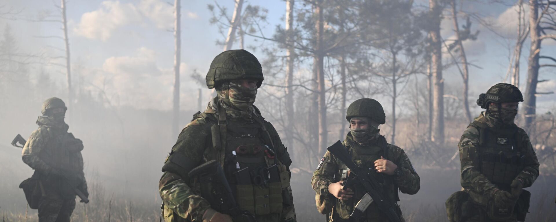 Russian servicemen in the special operation zone. File photo - Sputnik International, 1920, 27.11.2025