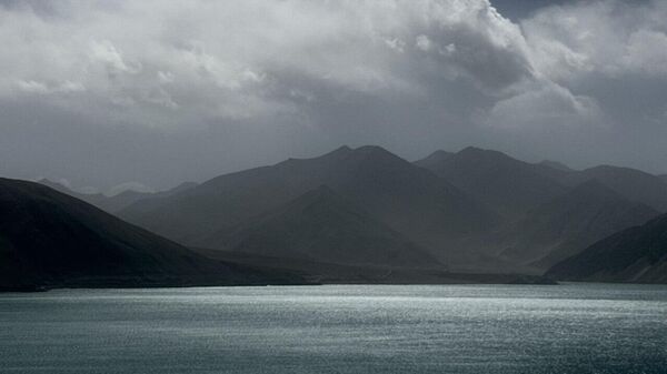 Xinjiang meets Tajik Pamir - at the heavenly White Sand lake. - Sputnik International