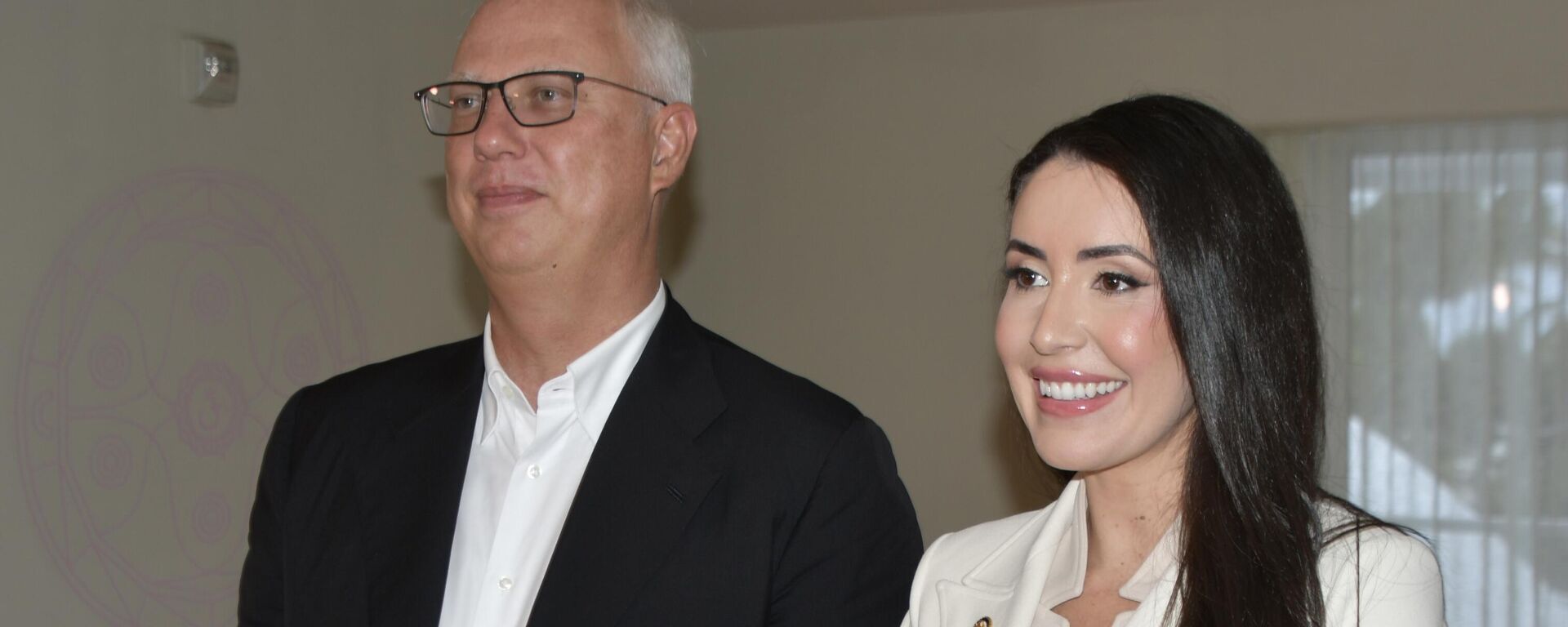 Kirill Dmitriev, Special Representative of the President of the Russian Federation for Economic Cooperation with Foreign Countries, and Anna Paulina Luna, a member of the US House of Representatives, during a meeting in Miami. - Sputnik International, 1920, 20.12.2025