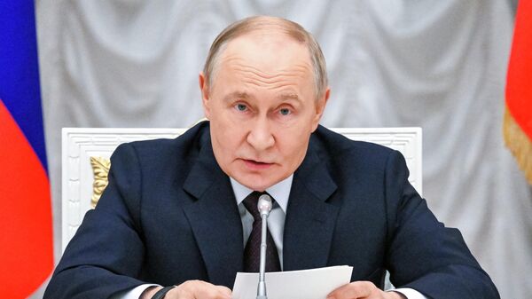 President Vladimir Putin speaks at a meeting of the Council for Interethnic Relations, November 5 - Sputnik International