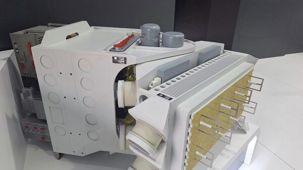 Cutting-edge airborne radar system Arbalet-AM for helicopters and aircraft at the Dubai Airshow 2025 - Sputnik International