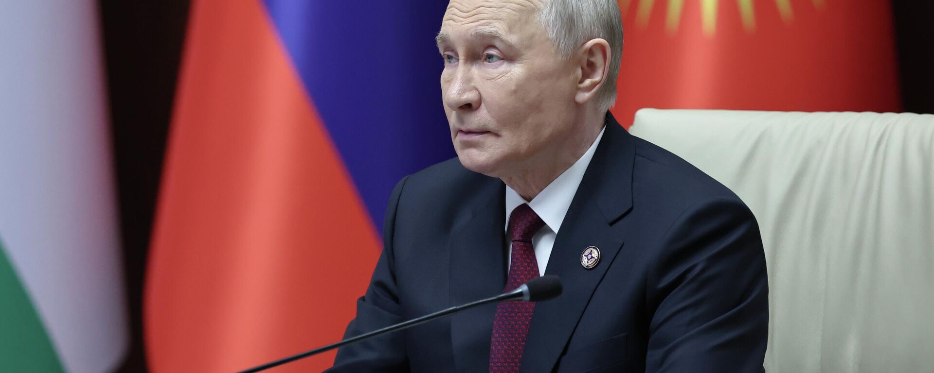 Russian President Vladimir Putin during an expanded meeting of the CSTO Collective Security Council - Sputnik International, 1920, 27.11.2025