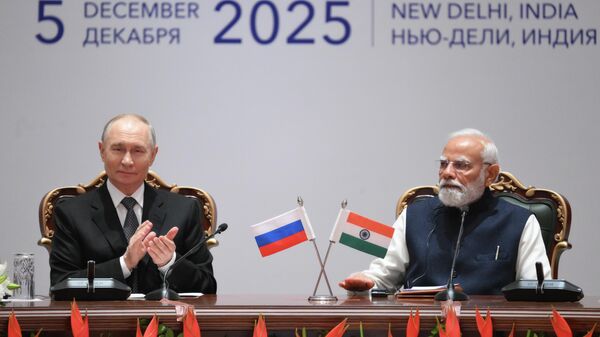 Russian President Vladimir Putin and Indian Prime Minister Narendra Modi - Sputnik International