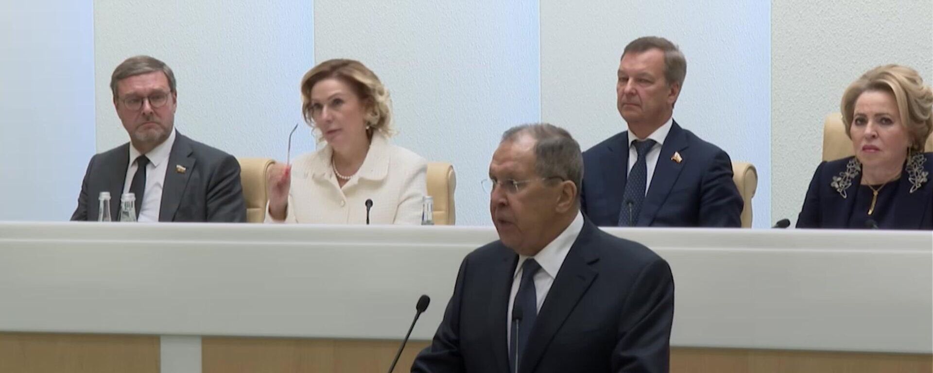 Lavrov: Sputnik, RT Banned by West to Hide Truth - Sputnik International, 1920, 10.12.2025