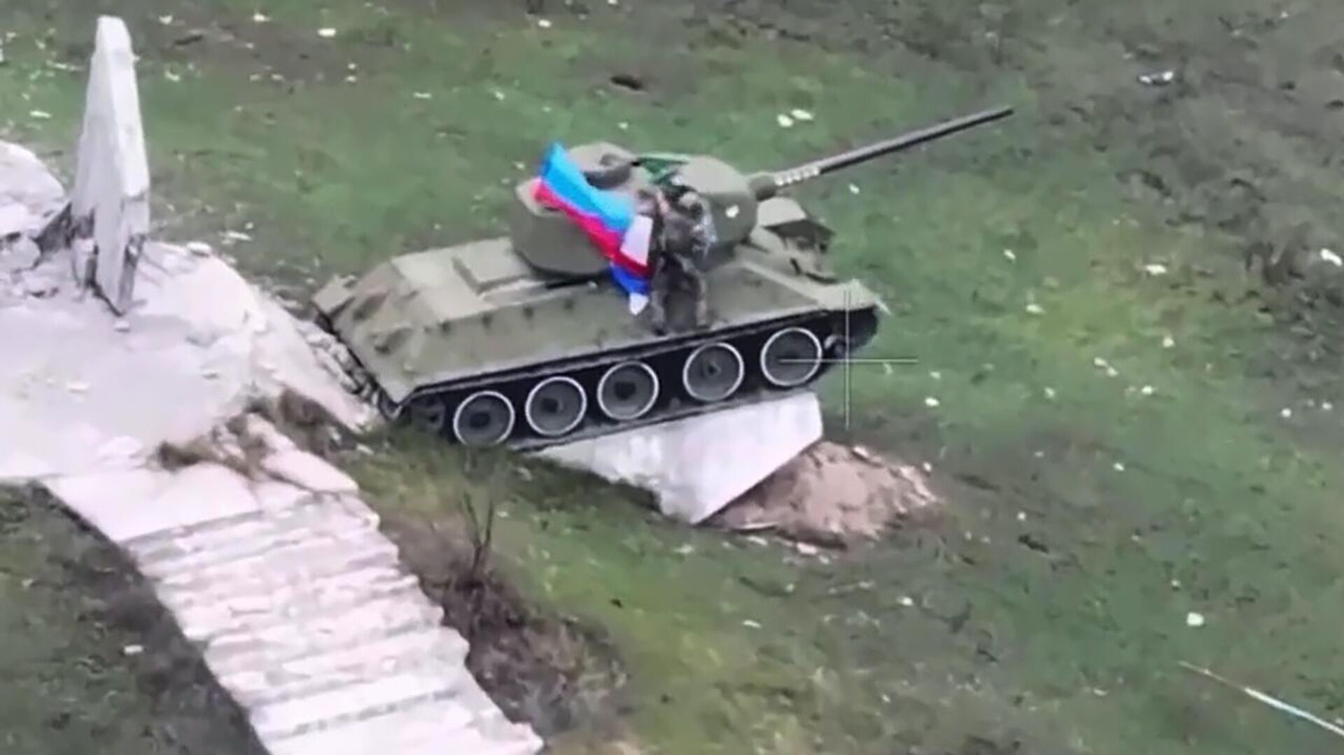 Russian forces free Seversk. Screenshot of footage from drone video. Russian forces free Seversk. Screenshot of footage from drone video. - Sputnik International, 1920, 13.12.2025