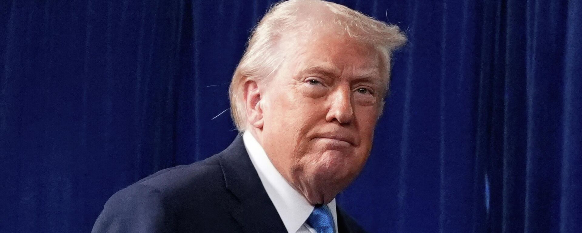 President Donald Trump arrives to speak at his Mar-a-Lago club, Saturday, Jan. 3, 2026, in Palm Beach, Fla - Sputnik International, 1920, 16.01.2026