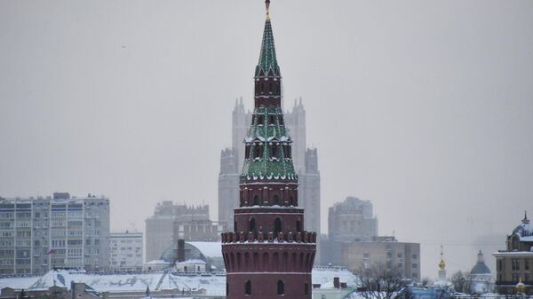 The Vodovzvodnaya Tower of the Moscow Kremlin. In the background is the high-rise building of the Russian Ministry of Foreign Affairs. - Sputnik International