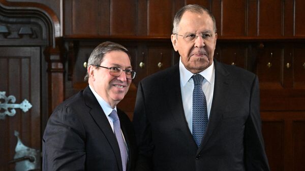 Cuban Foreign Minister Bruno Rodriguez with Russian Foreign Minister Sergey Lavrov in Moscow, February 18 - Sputnik International