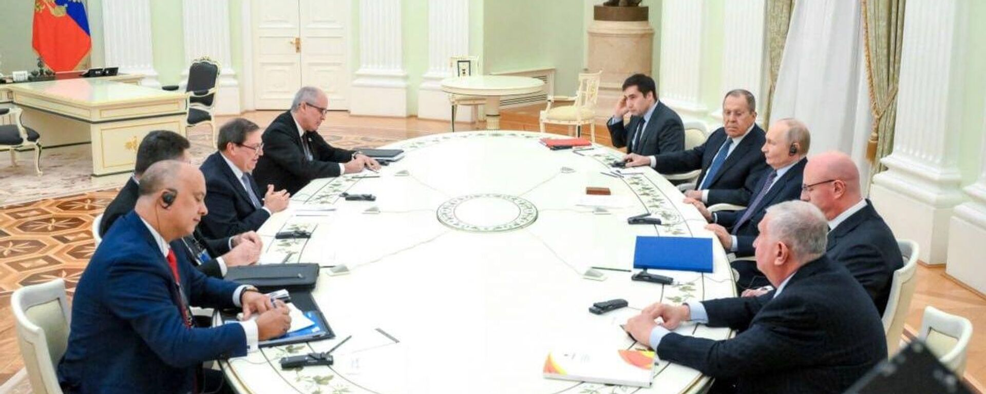 Putin welcomes Cuba’s foreign minister in the Kremlin - Sputnik International, 1920, 18.02.2026
