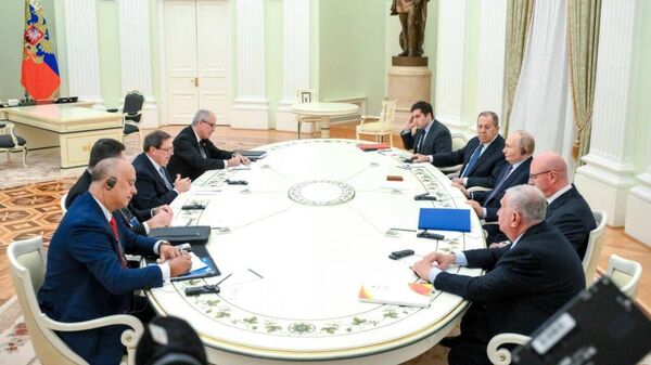 Putin welcomes Cuba’s foreign minister in the Kremlin - Sputnik International