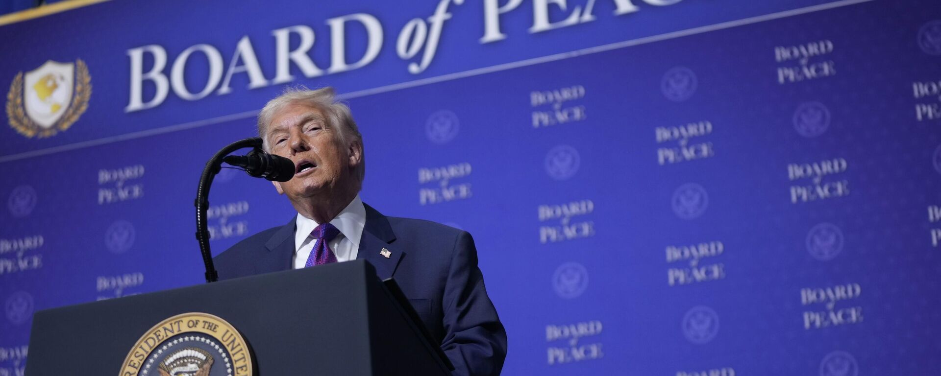 President Donald Trump speaks during a Board of Peace meeting at the U.S. Institute of Peace, Thursday, Feb. 19, 2026, in Washington. (AP Photo/Mark Schiefelbein) - Sputnik International, 1920, 19.02.2026