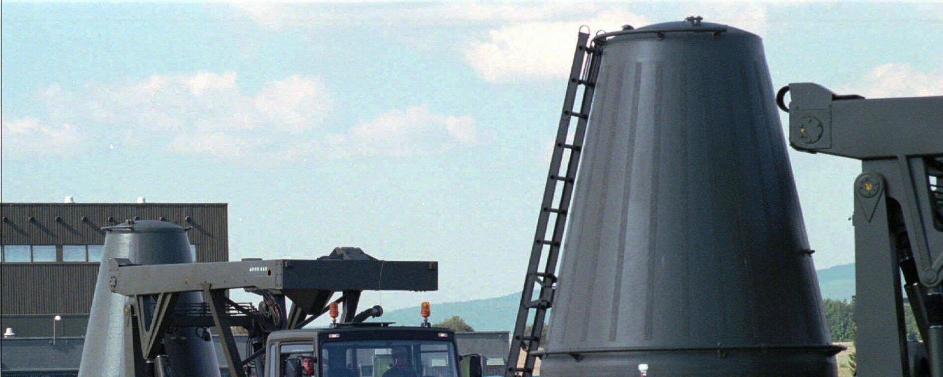 Warheads of nuclear missiles in France. File photo - Sputnik International, 1920, 24.02.2026